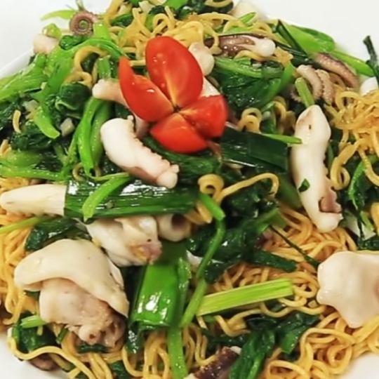 mì xào rau